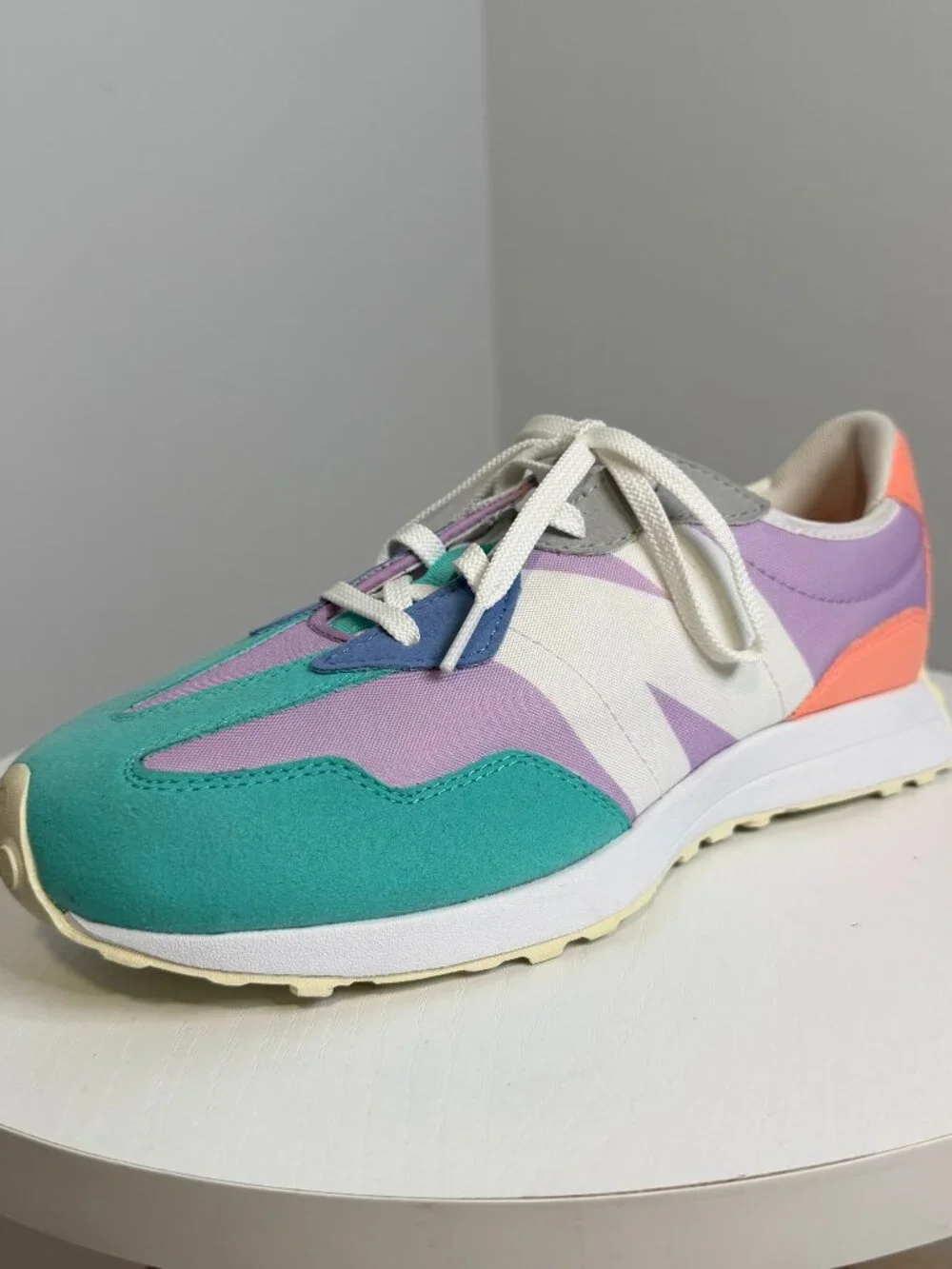New Balance Lavender, Teal Shoes - Size 7W